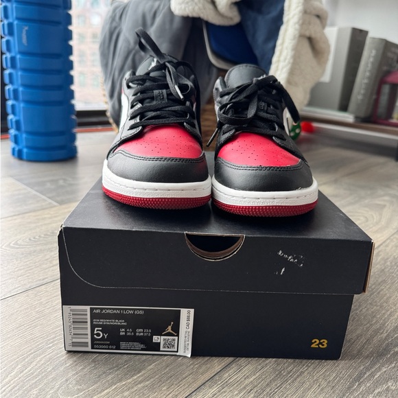 Jordan 1 Low GS - Picture 3 of 8